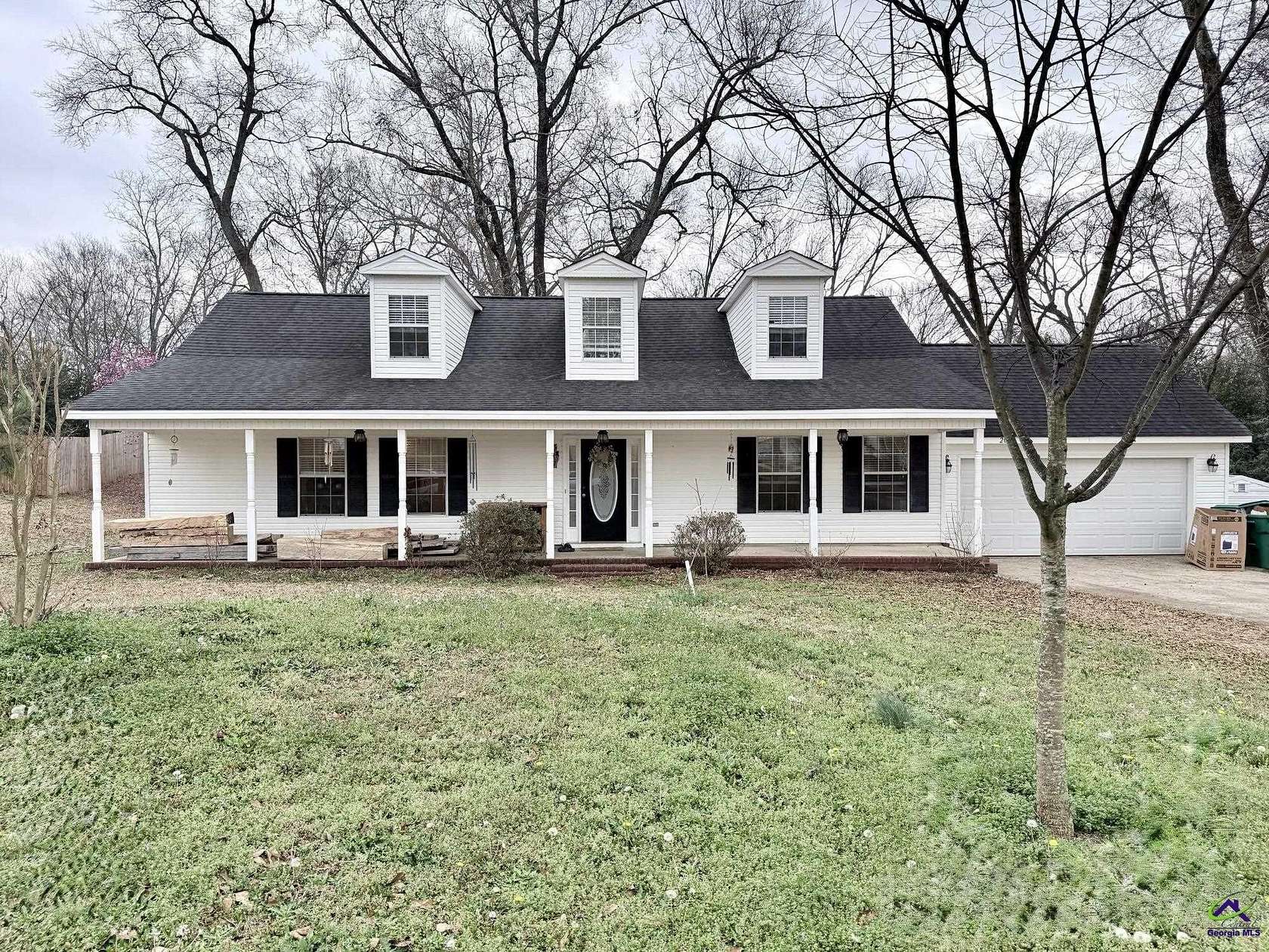 2.27 Acres of Land with Home for Sale in Byron, Georgia