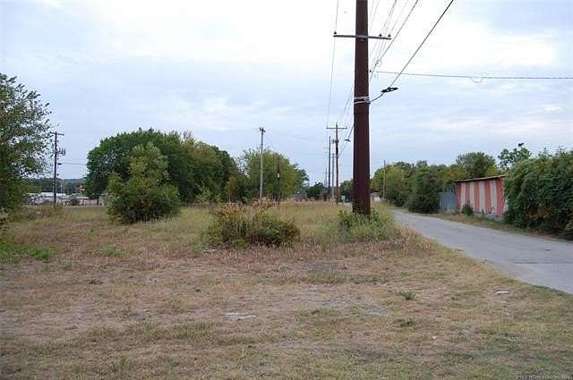 0.04 Acres of Mixed-Use Land for Sale in Henryetta, Oklahoma