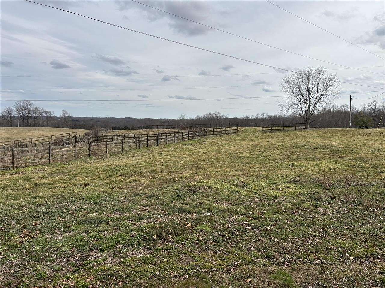 90 Acres of Land for Sale in Edmonton, Kentucky