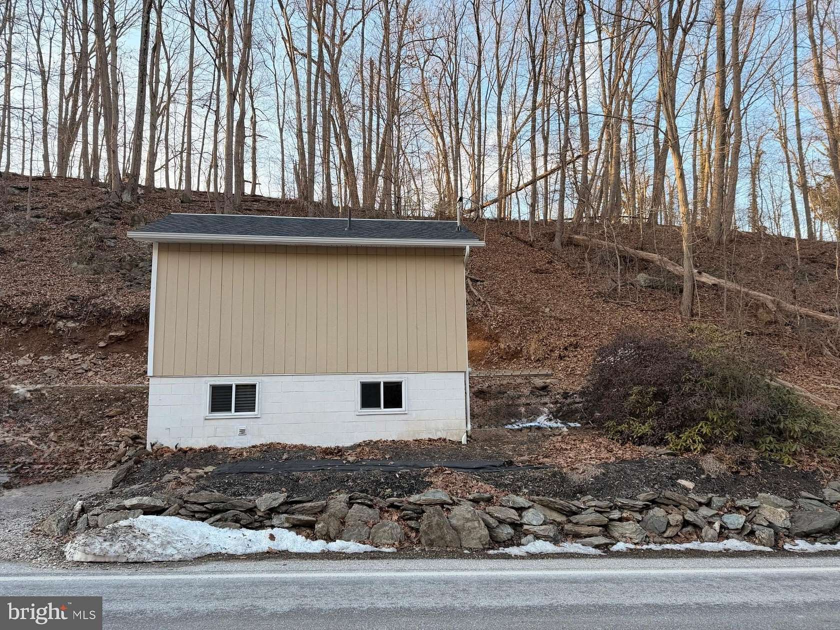 0.52 Acres of Land with Home for Sale in Glen Rock, Pennsylvania