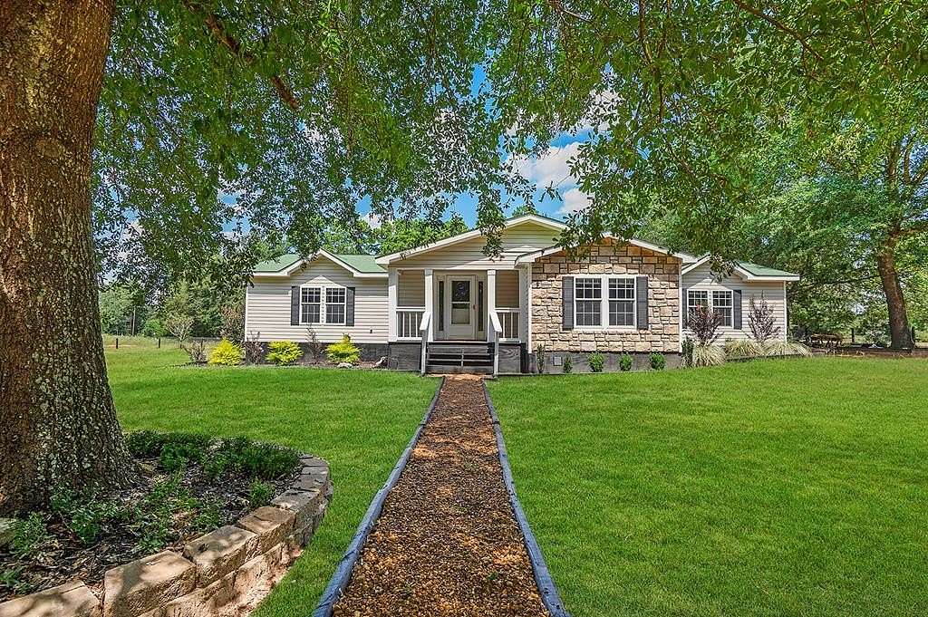 10 Acres of Land with Home for Sale in Crockett, Texas