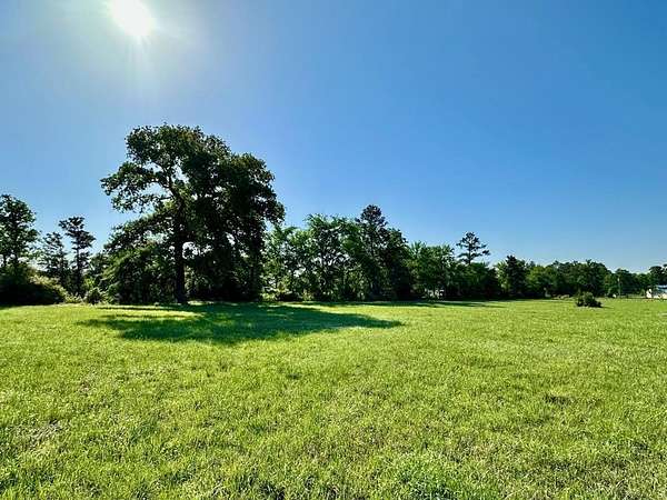 4.5 Acres of Residential Land for Sale in Apple Springs, Texas
