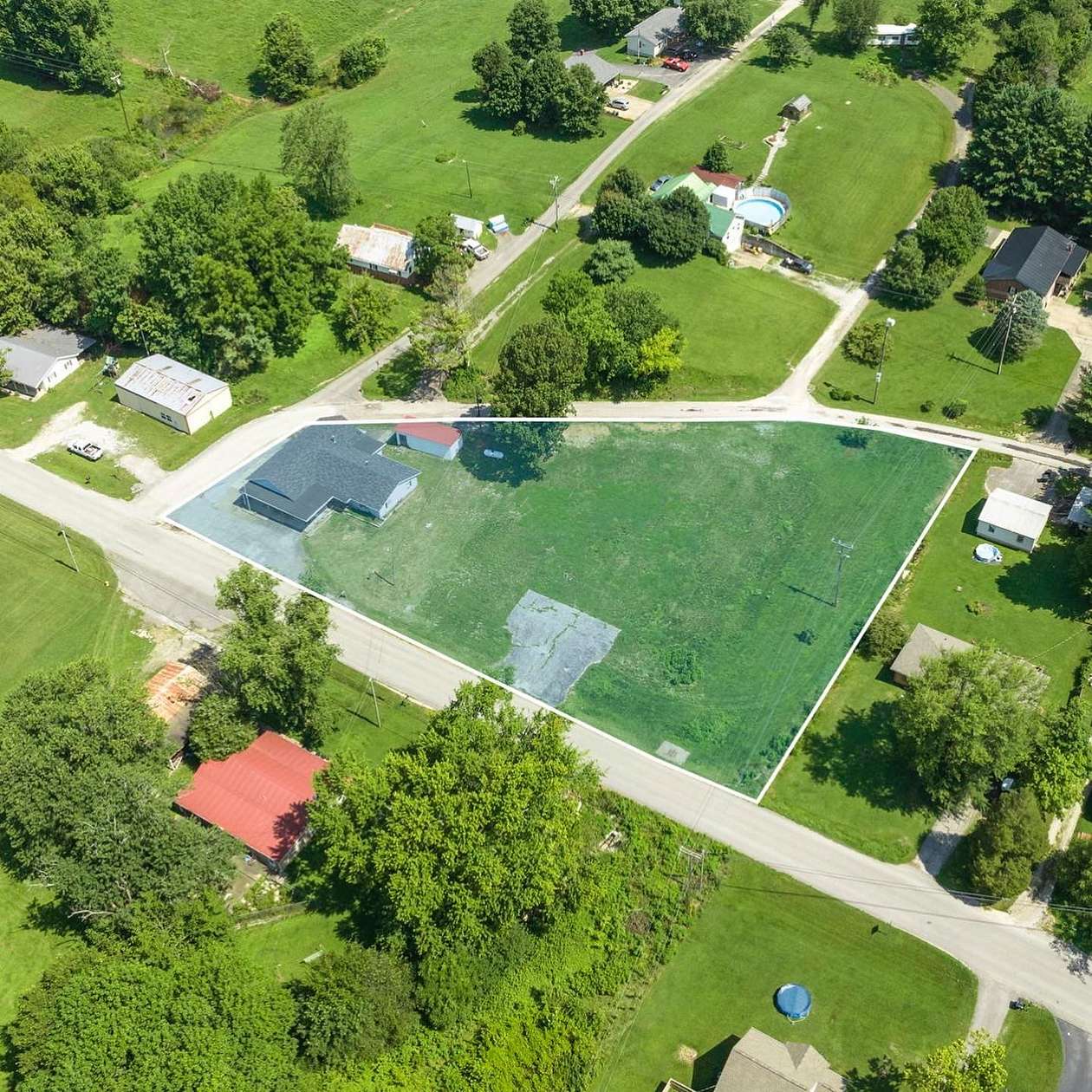 1.14 Acres of Commercial Land for Sale in Glasgow, Kentucky