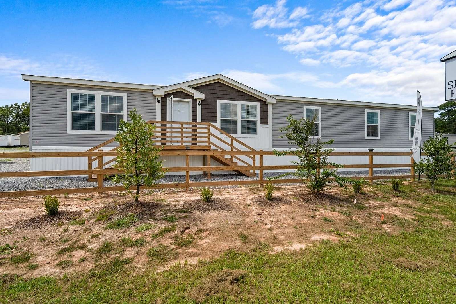 2.29 Acres of Land with Home for Sale in Dover, Tennessee