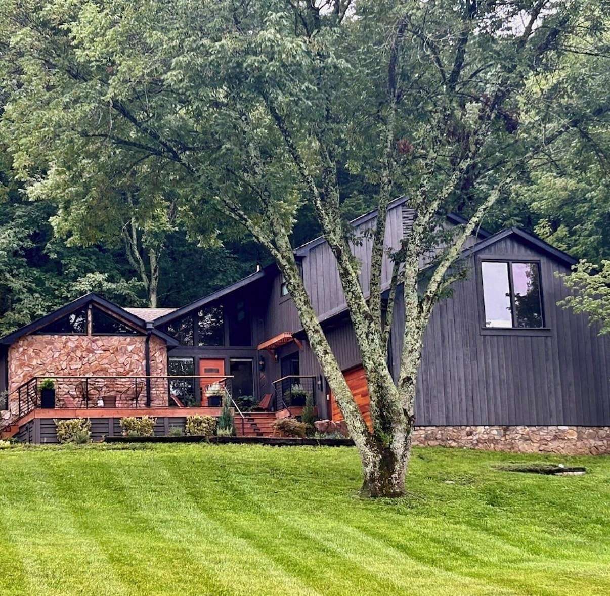 2.2 Acres of Land with Home for Sale in Franklin, Tennessee