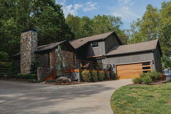 2.2 Acres of Land with Home for Sale in Franklin, Tennessee