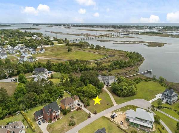 0.75 Acres of Residential Land for Sale in Cedar Point, North Carolina