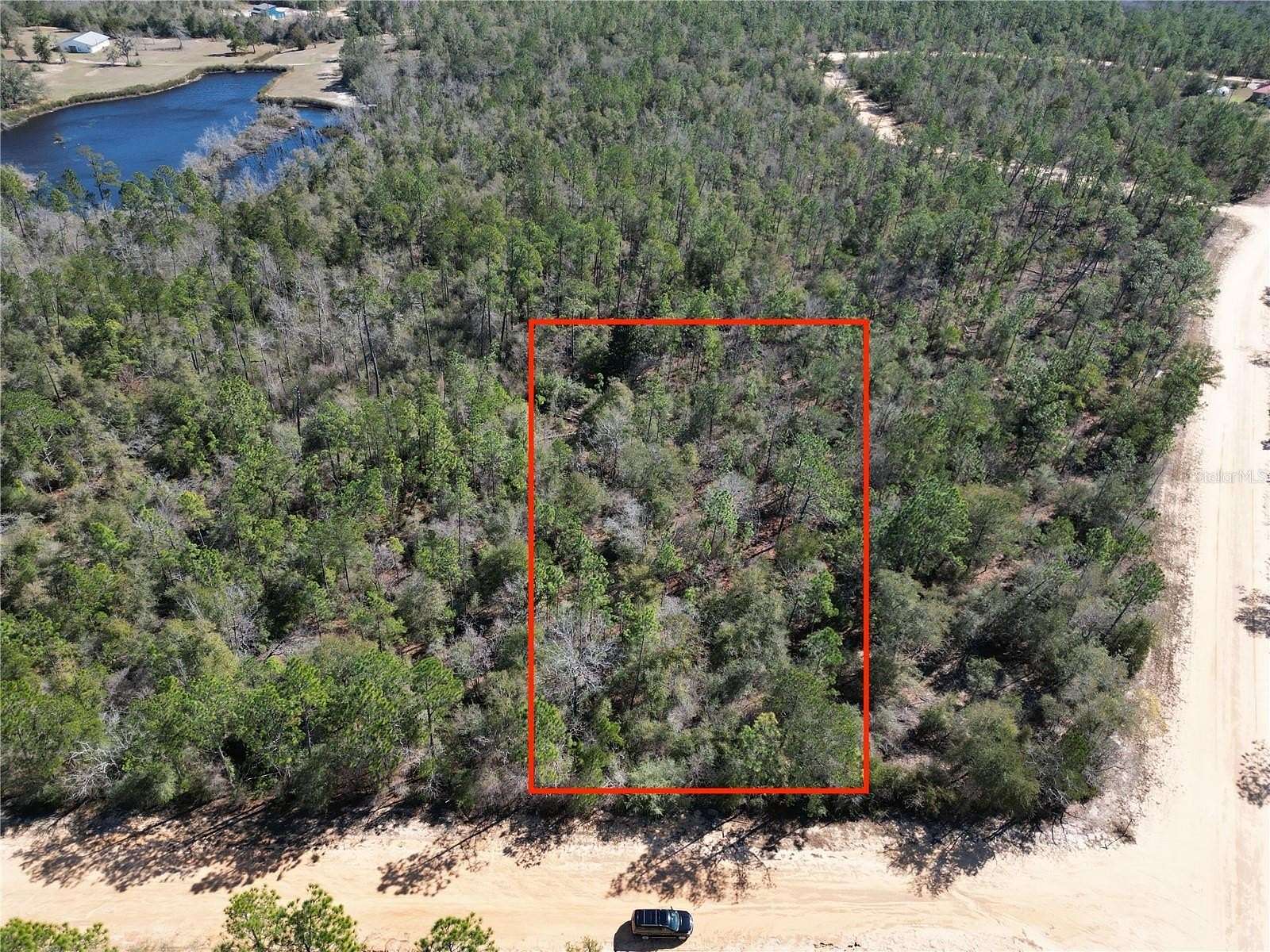 1 Acre of Residential Land for Sale in Alford, Florida