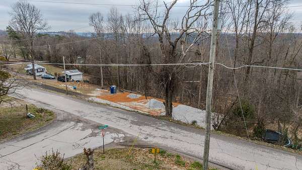 0.96 Acres of Residential Land for Sale in Jacksboro, Tennessee