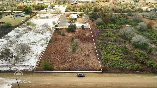 1.25 Acres of Residential Land for Sale in Okeechobee, Florida