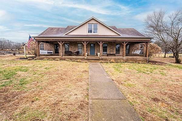 3.58 Acres of Land with Home for Sale in Bowling Green, Kentucky