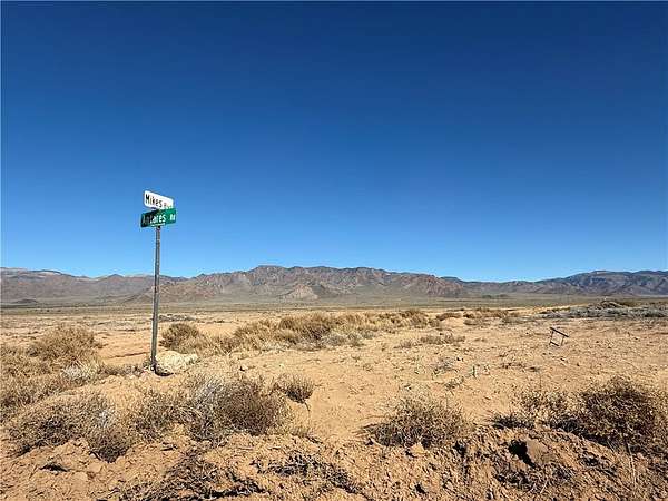 1.25 Acres of Residential Land for Sale in Kingman, Arizona
