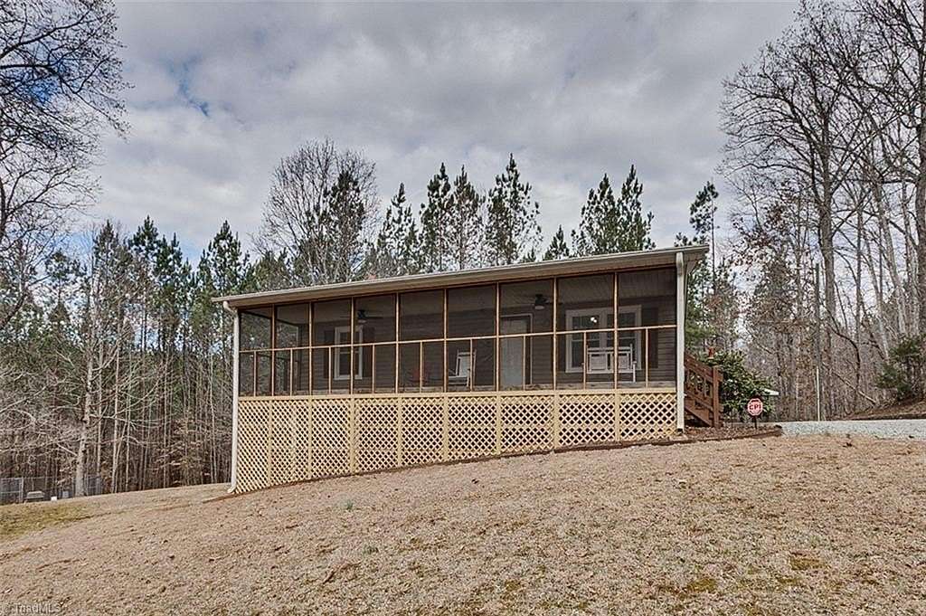 29 Acres of Recreational Land with Home for Sale in Trinity, North Carolina