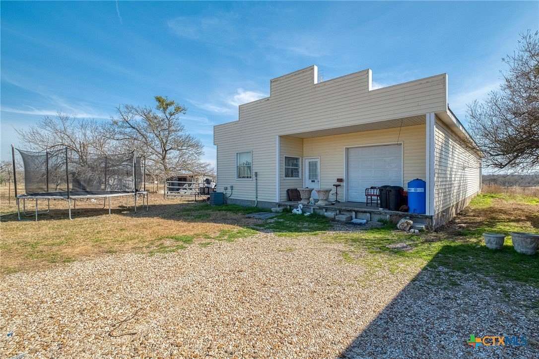 2 Acres of Improved Mixed-Use Land for Sale in Cedar Creek, Texas