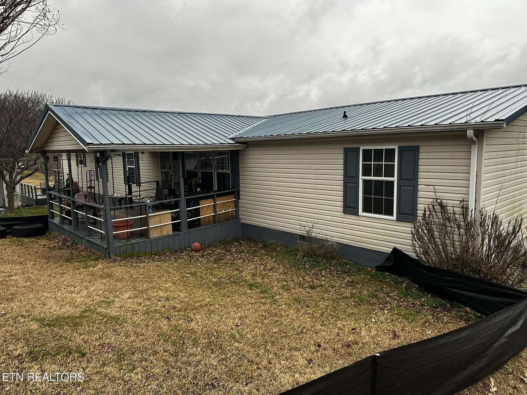 1.5 Acres of Land with Home for Sale in Speedwell, Tennessee