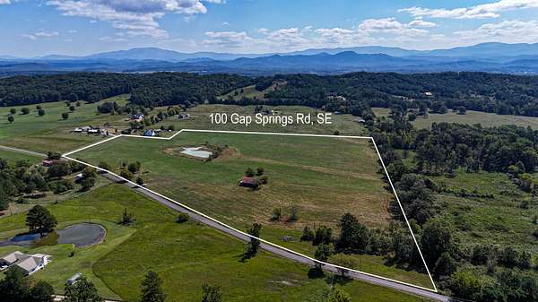 5.76 Acres of Land for Sale in Oldfort, Tennessee