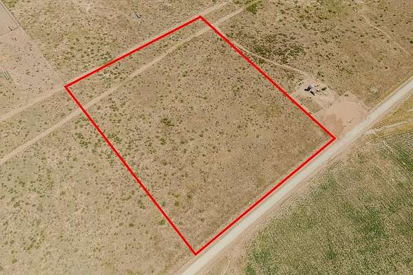 10.6 Acres of Land for Sale in Seminole, Texas