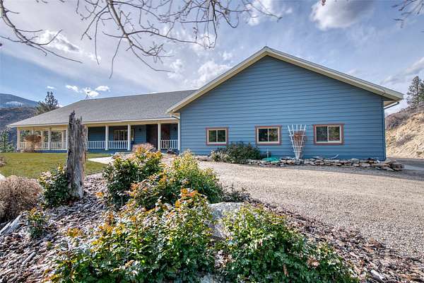 17 Acres of Land with Home for Sale in Conner, Montana