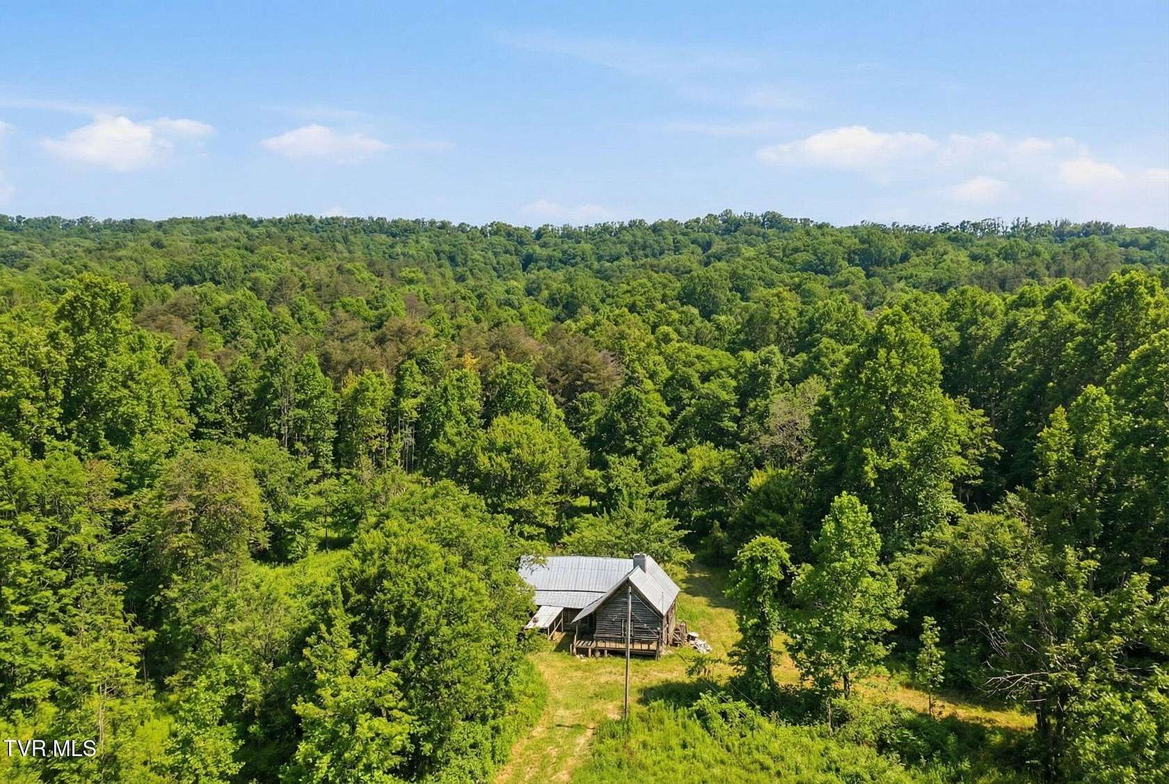 52.5 Acres of Land for Sale in Sneedville, Tennessee