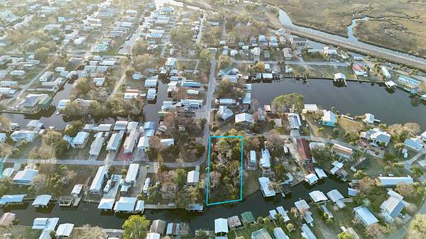 0.57 Acres of Residential Land for Sale in Suwannee, Florida