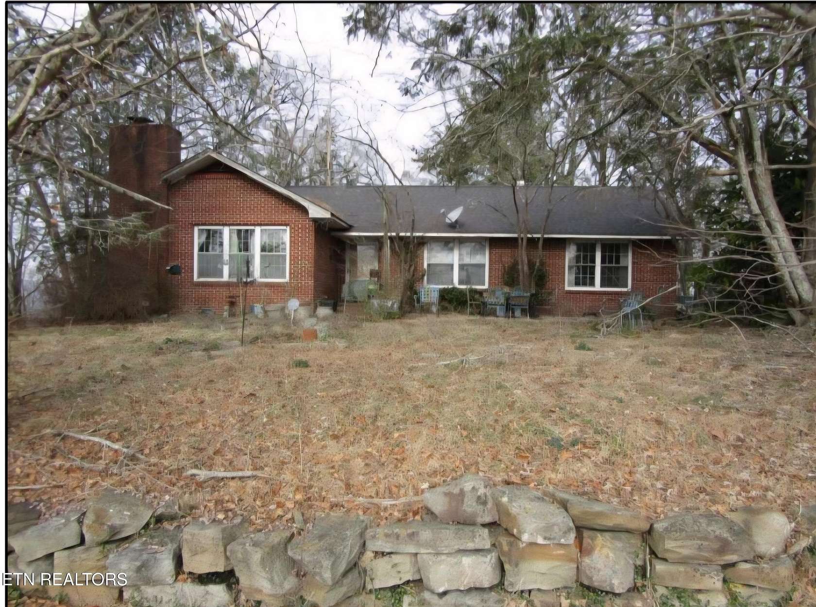 9 Acres of Land with Home for Sale in Rockwood, Tennessee