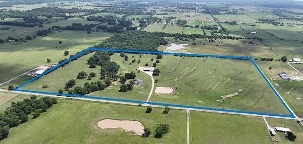 57.5 Acres of Recreational Land with Home for Sale in Mabank, Texas
