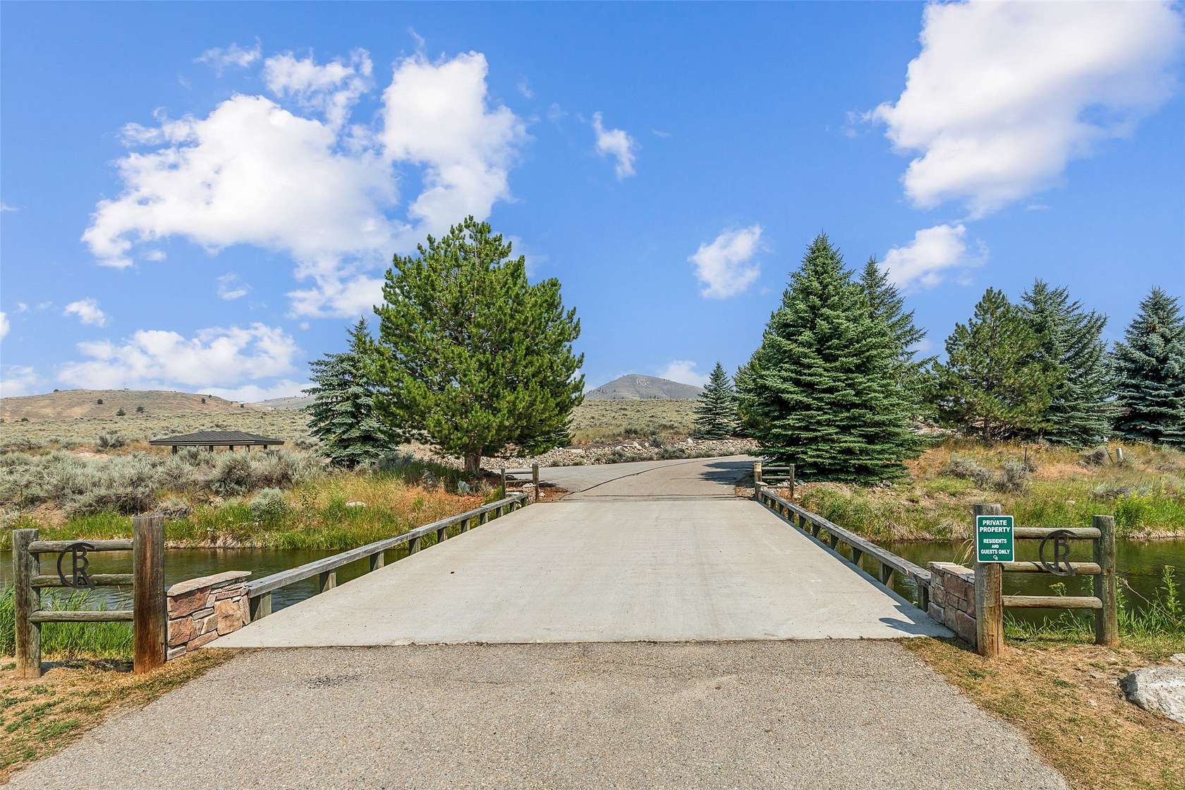 25 Acres of Recreational & Residential Land for Sale in Corvallis, Montana