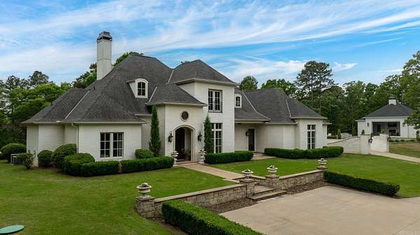 5.5 Acres of Land with Home for Sale in Little Rock, Arkansas