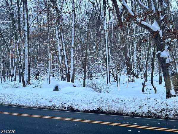 6 Acres of Residential Land for Sale in Andover Township, New Jersey