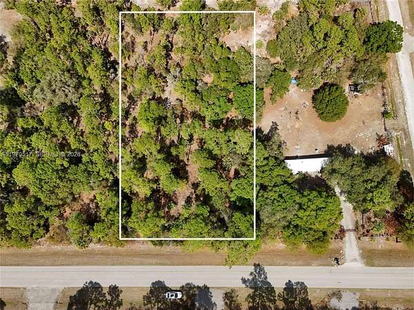 1 Acre of Residential Land for Sale in Clewiston, Florida