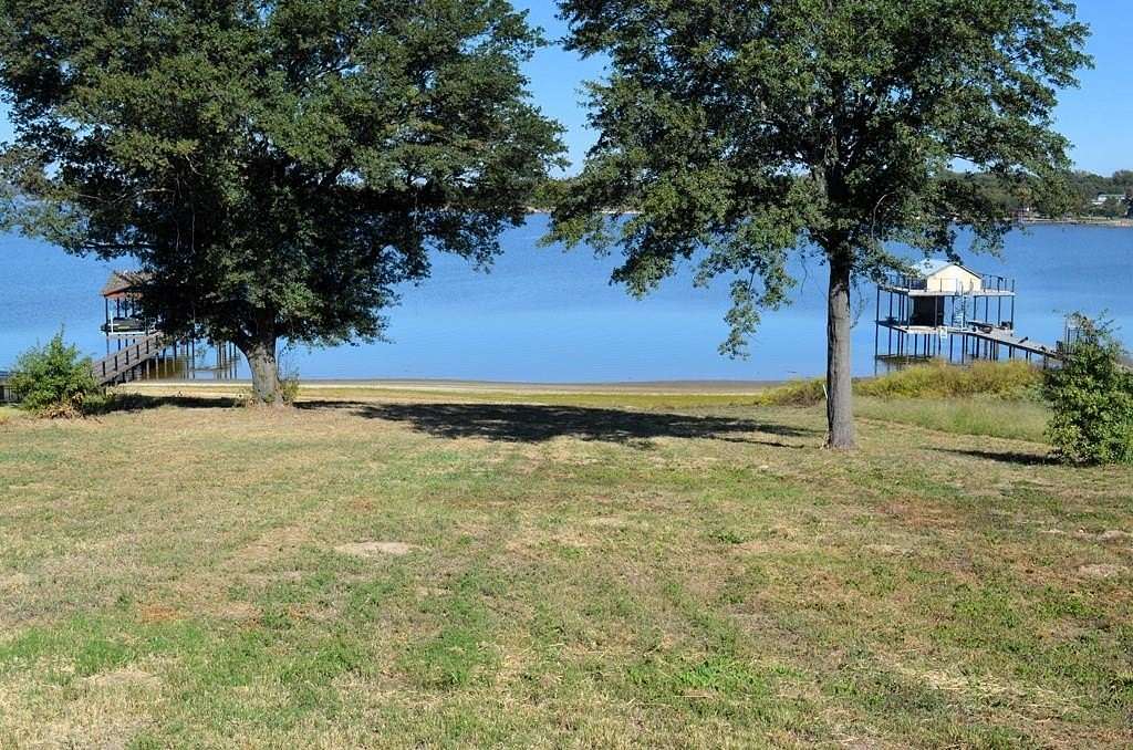 0.45 Acres of Land for Sale in Kemp, Texas