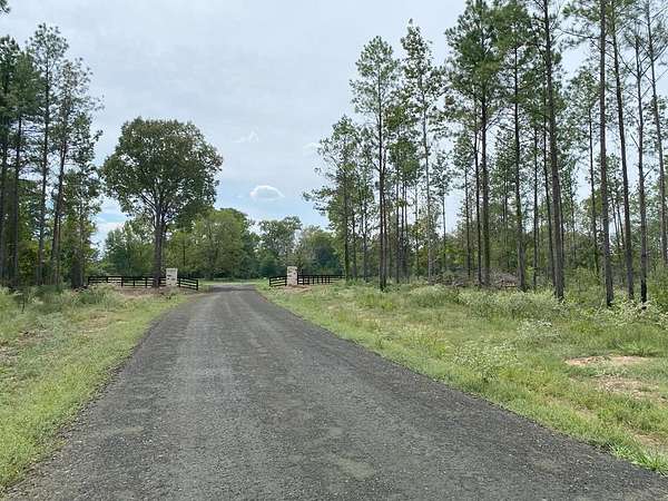10.1 Acres of Land for Sale in Huntington, Texas