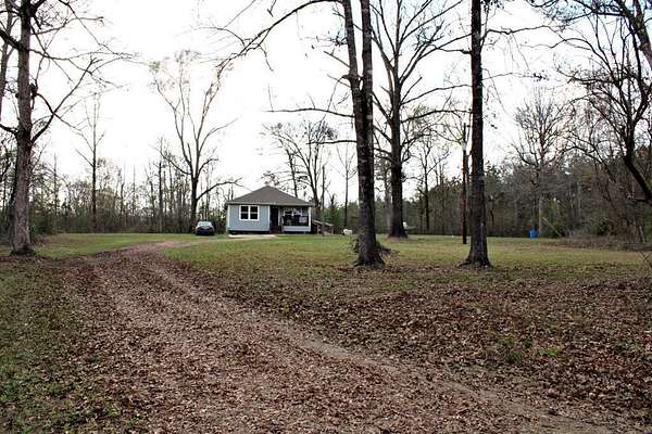 4.5 Acres of Land with Home for Sale in Wiergate, Texas