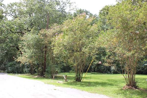 1 Acre of Residential Land for Sale in Lufkin, Texas
