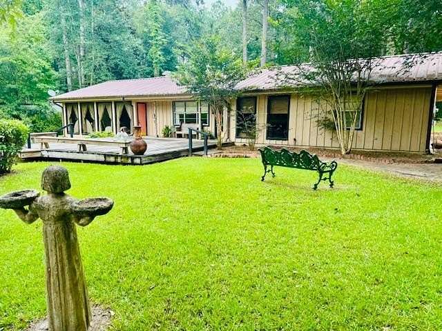 4.48 Acres of Land with Home for Sale in Newton, Texas