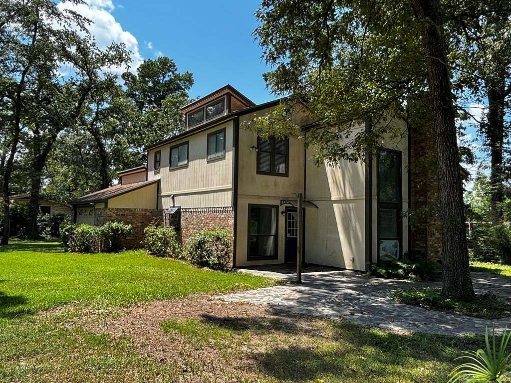 1.75 Acres of Land with Home for Sale in Lufkin, Texas