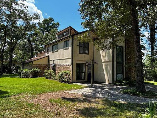 1.75 Acres of Land with Home for Sale in Lufkin, Texas