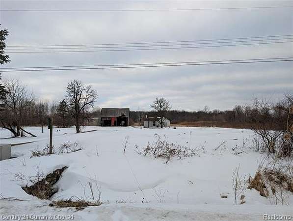 21 Acres of Commercial Land for Sale in Romulus, Michigan