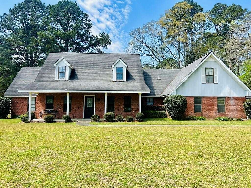 14 Acres of Land with Home for Sale in Jasper, Texas