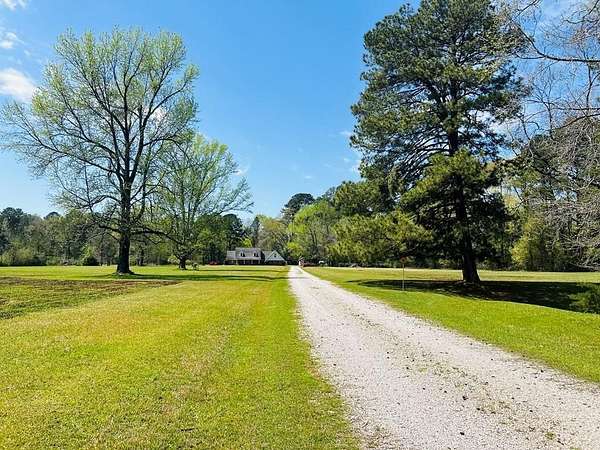 14 Acres of Land with Home for Sale in Jasper, Texas