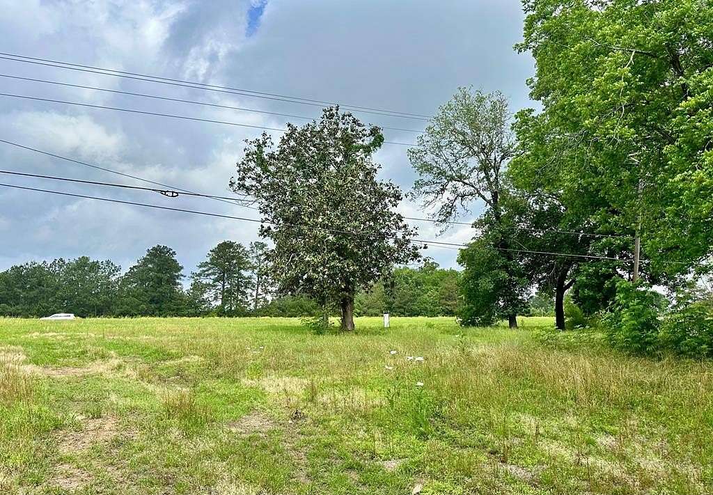 18.1 Acres of Mixed-Use Land for Sale in Jasper, Texas