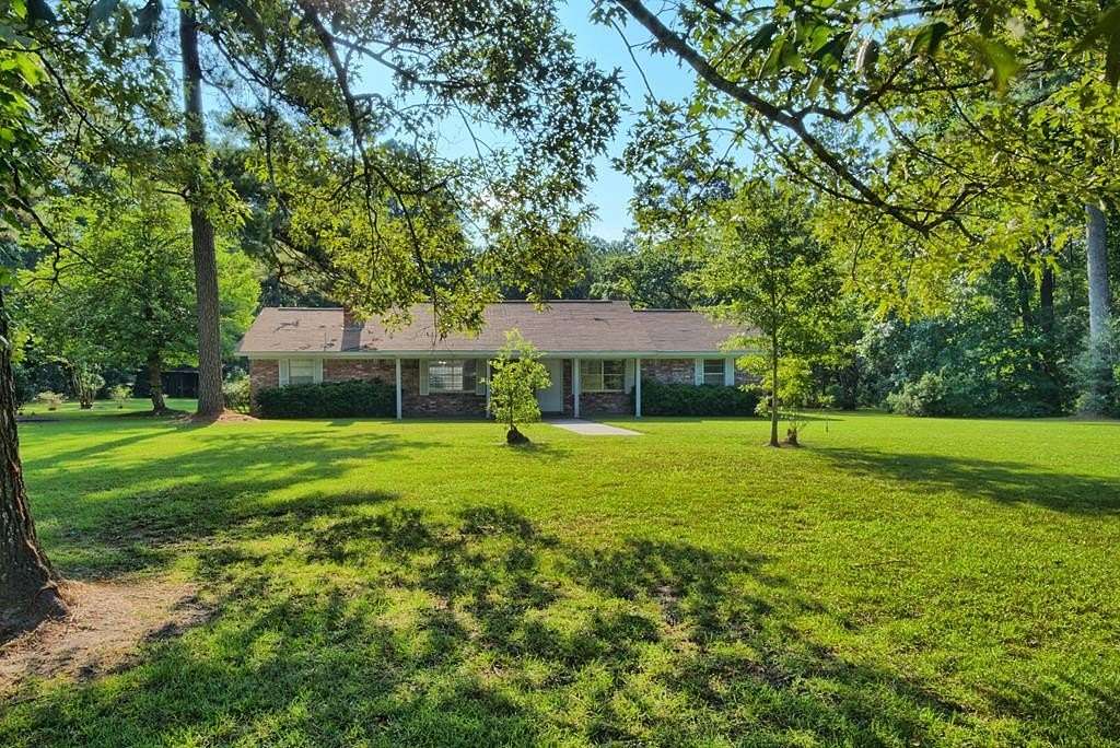 3.75 Acres of Land with Home for Sale in Hemphill, Texas