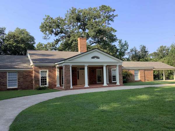 18 Acres of Land with Home for Sale in Jasper, Texas