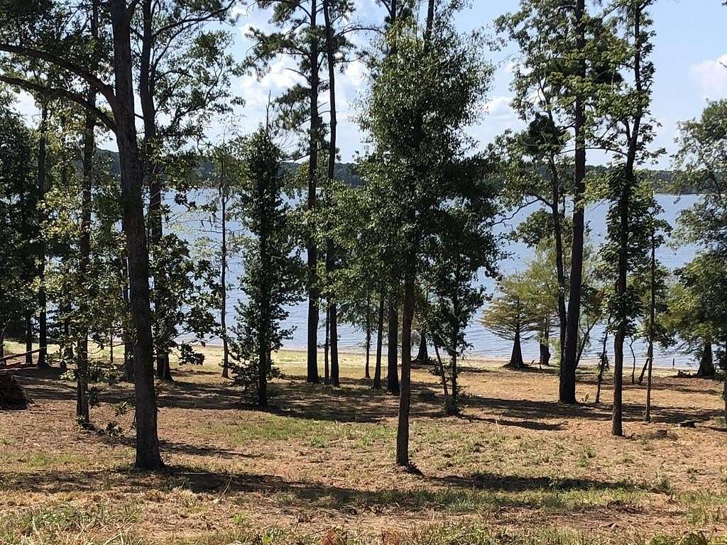 7 Acres of Residential Land for Sale in Broaddus, Texas
