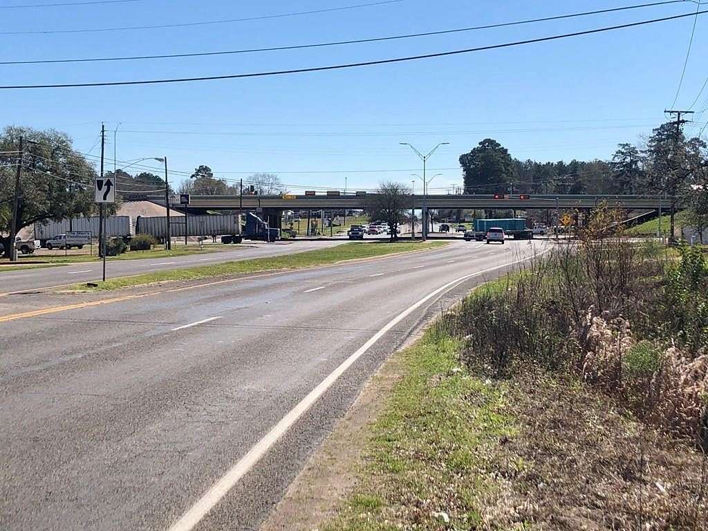 2.4 Acres of Commercial Land for Sale in Lufkin, Texas