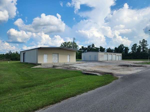 1.83 Acres of Improved Commercial Land for Sale in Jasper, Texas