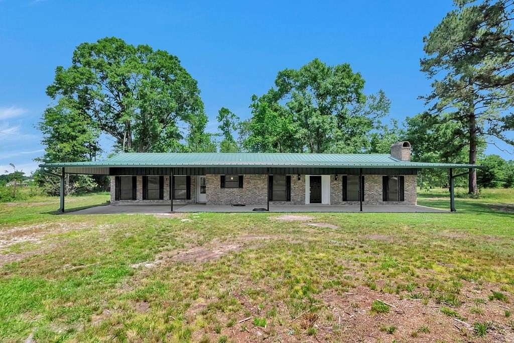 10.7 Acres of Land with Home for Sale in Huntington, Texas