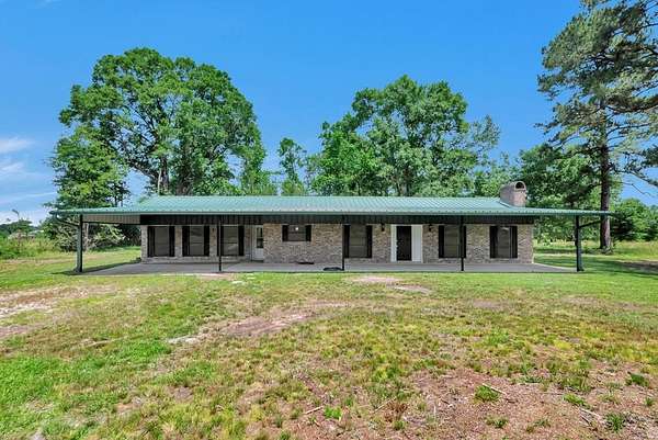 10.7 Acres of Land with Home for Sale in Huntington, Texas