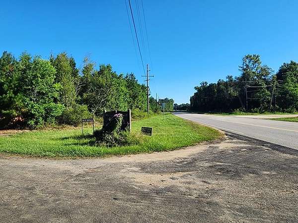 8 Acres of Residential Land for Sale in Spurger, Texas