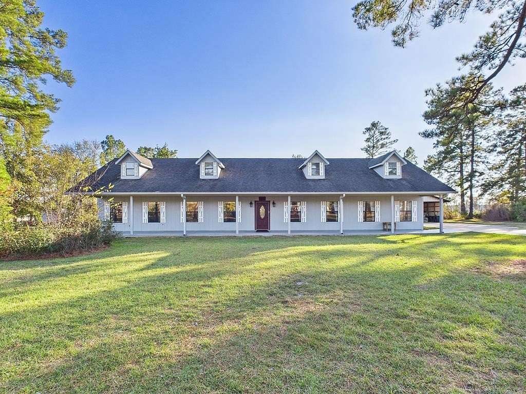 1.7 Acres of Land with Home for Sale in Lufkin, Texas